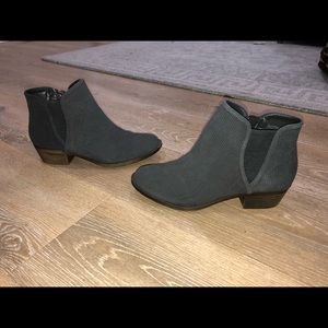 Kensie Dark Grey Booties